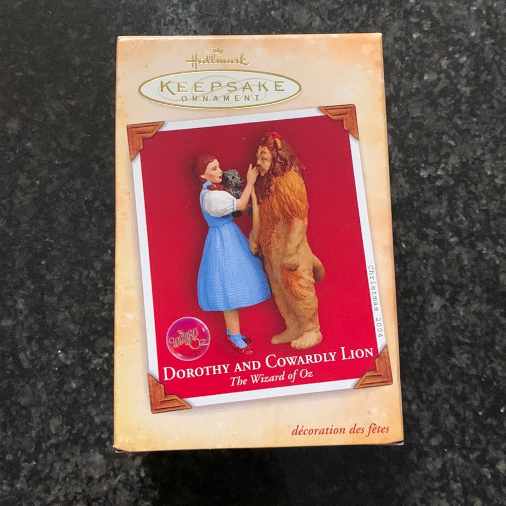Hallmark Keepsake. Wizard of Oz. Dorothy and Cowardly Lion.